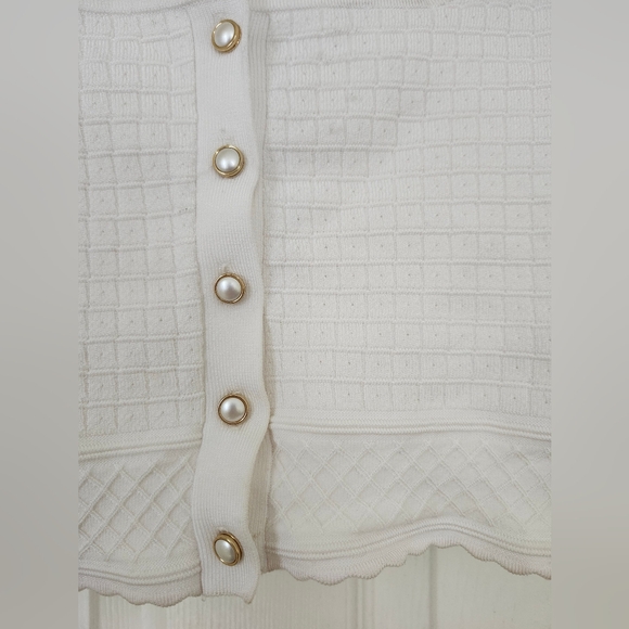 Sculpt Knit Button Tank - Picture 5 of 6